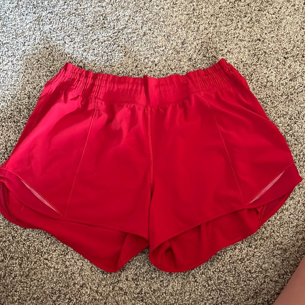 Lululemon Hotty Hot Short 4in